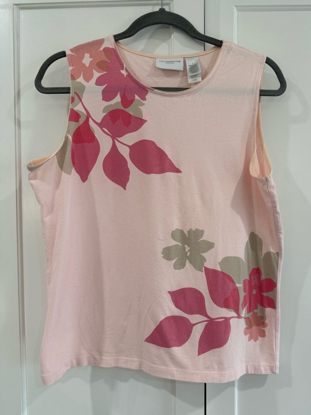 Liz Claiborne Pale Pink Tank with Fuchsia Floral Print